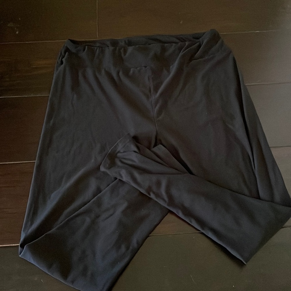 Lularoe tc2 black leggings
